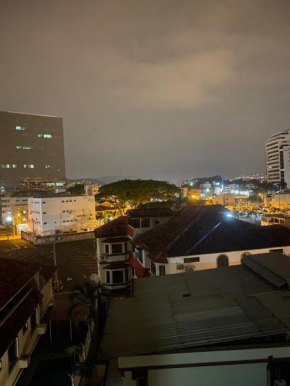 Luxury Room Near of the Airport - Edificio Kennedy Town Center #404